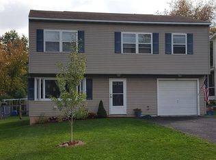 116 S Lincoln Ave, Liverpool, NY 13088