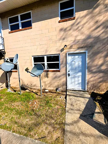 532 Hampton Ave NW Photo 1