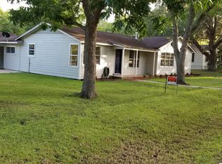 514 E New York St, Brazoria, TX 77422
