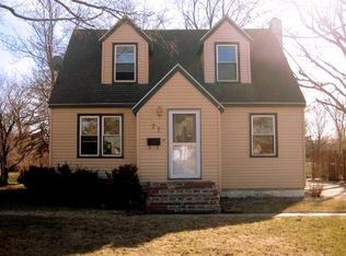 977 River Rd, Windom, MN 56101