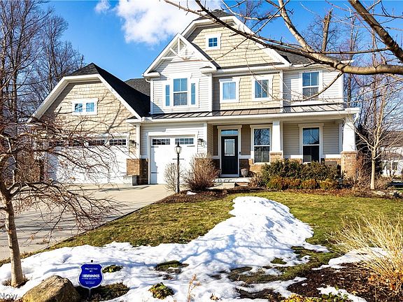 2nd image of 2430 Woodhawk Ln