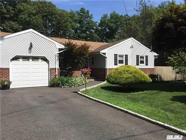 1st image of 16 Coolidge Pl