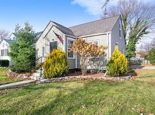 951 Pennoyer Ave, Grand Haven, MI 49417