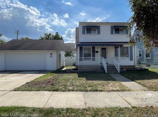 661 White Ave, Lincoln Park, MI 48146