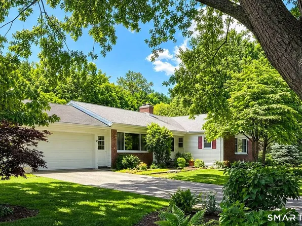 16 Jotham Road, New Milford, CT 06776