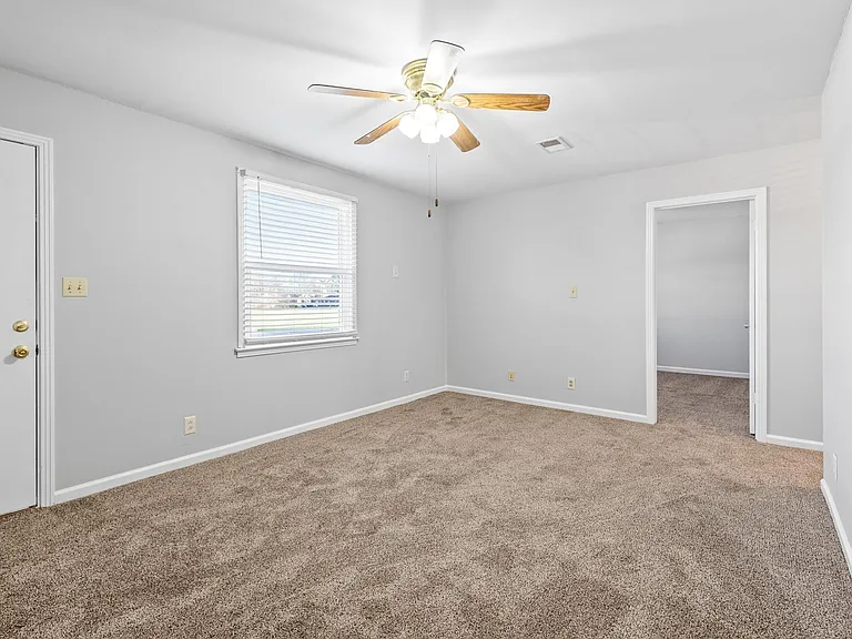 750 Bancroft Cir #A — Photo 5