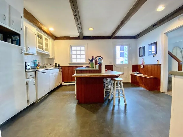 32 McAllister St — Photo 8