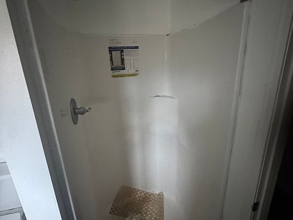 5th image of 8809 Willowcreek Dr
