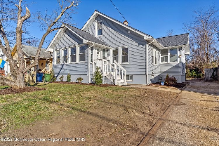 1st image of 111 Oxonia Ave