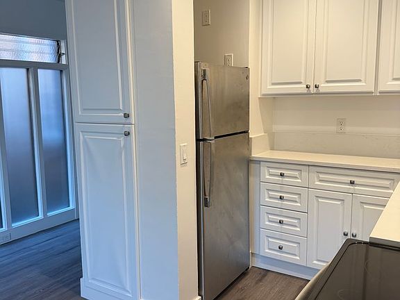5th image of 83 Beach Rd #22
