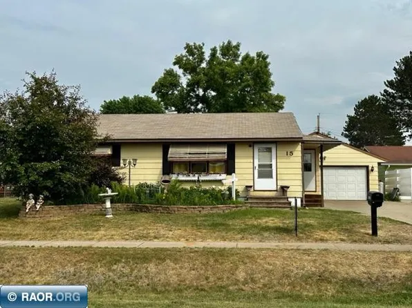 15 Fir Cir, Babbitt, MN 55706