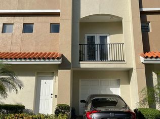 801 100th Ave N #805, Saint Petersburg, FL 33702