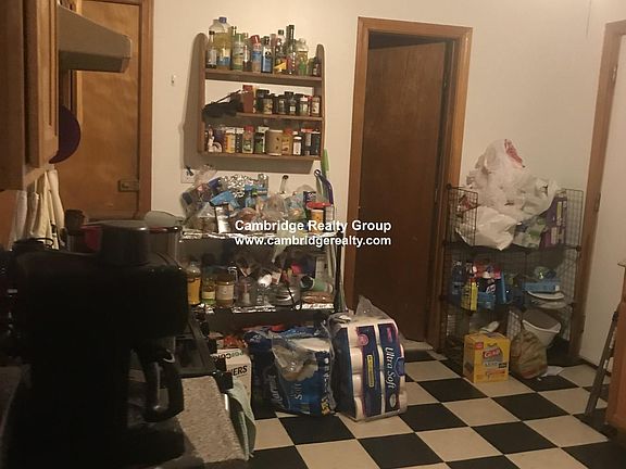 5th image of 339 Norfolk St