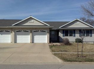 2412 Park 2nd Ave NW, Waverly, IA 50677