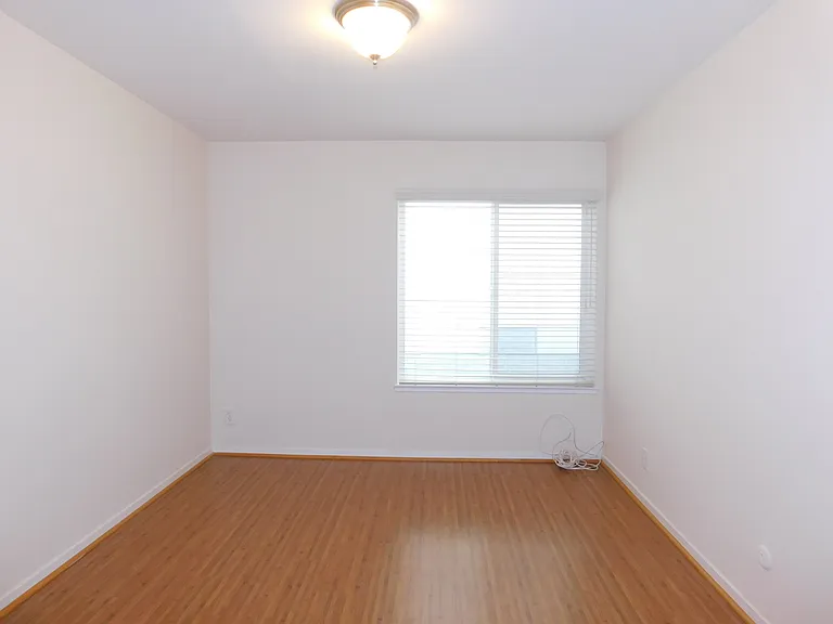 34 Belcher St #2 — Photo 11
