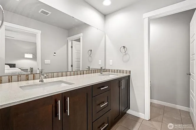 1325 Seattle Hill Rd #L4 — Photo 15