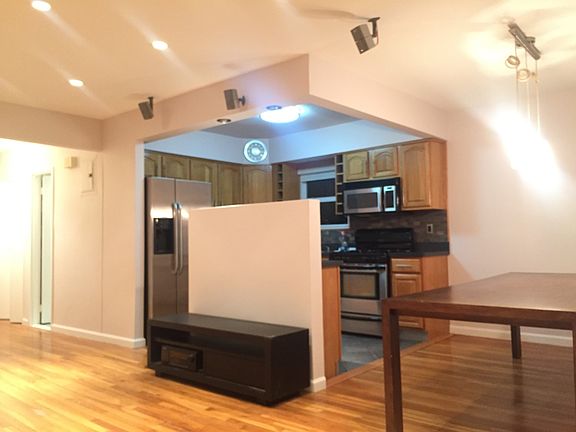 2nd image of 3112 74th St Floor 2