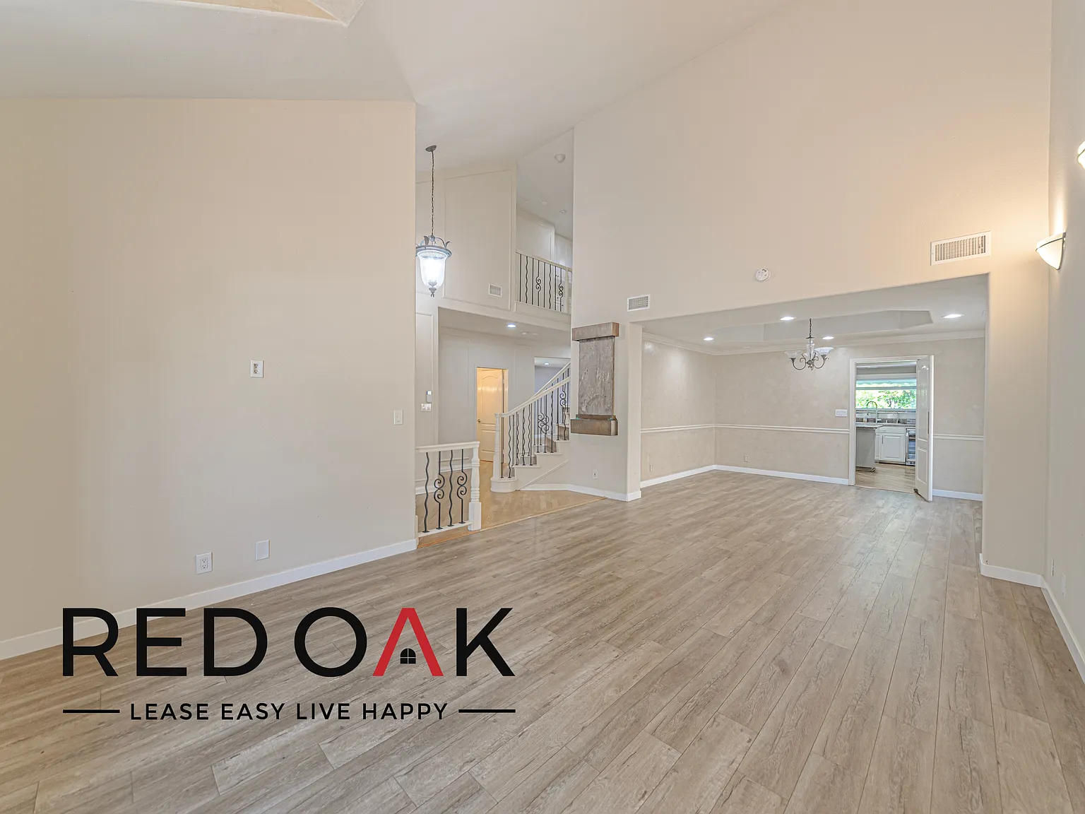 ~1 Month Free!~ Stunning, Updated Five Bedroom With In-Unit Laundry And Two Parking Spaces ~ In T... — Photo 3