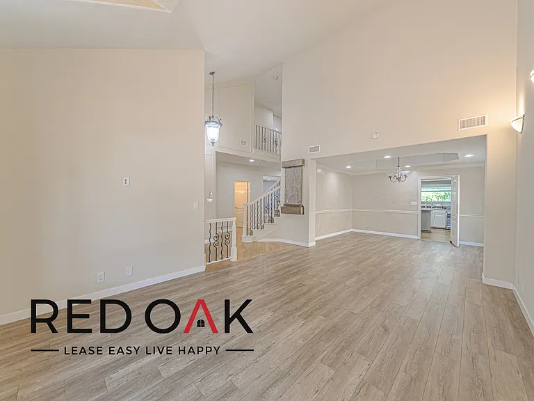 19312 Yolie Ln — Photo 3