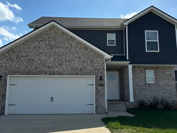 750 Banister Dr, Clarksville, TN 37042