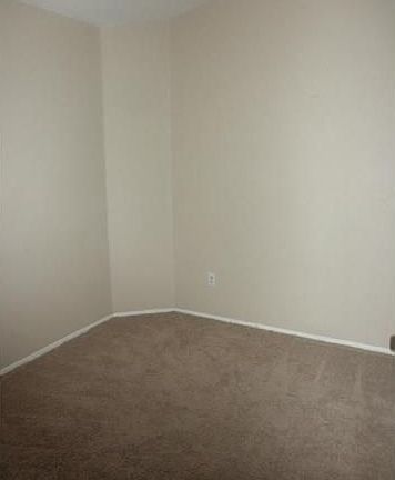 5th image of 16965 Los Cedros Ave