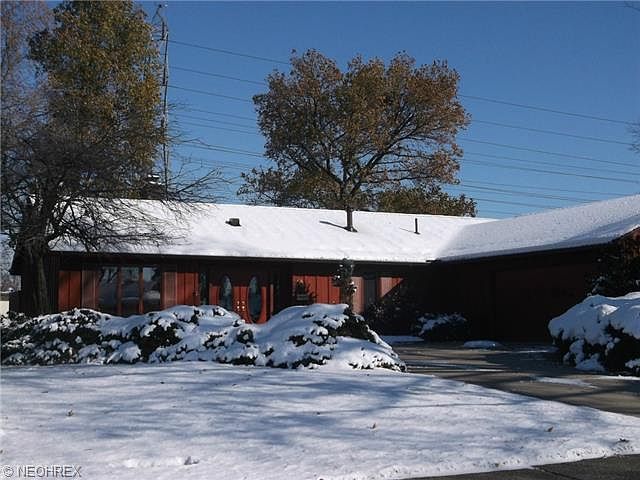 1st image of 689 Merrimak Dr
