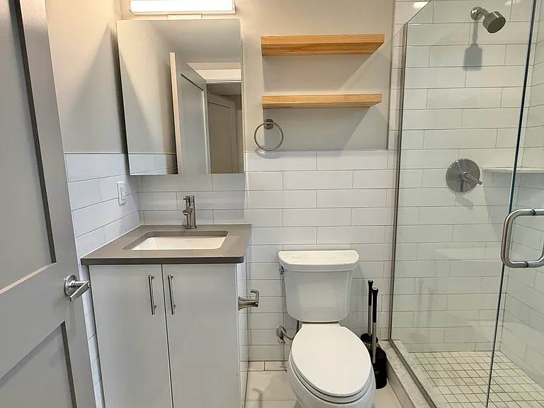 244 Hanover St #610 — Photo 11