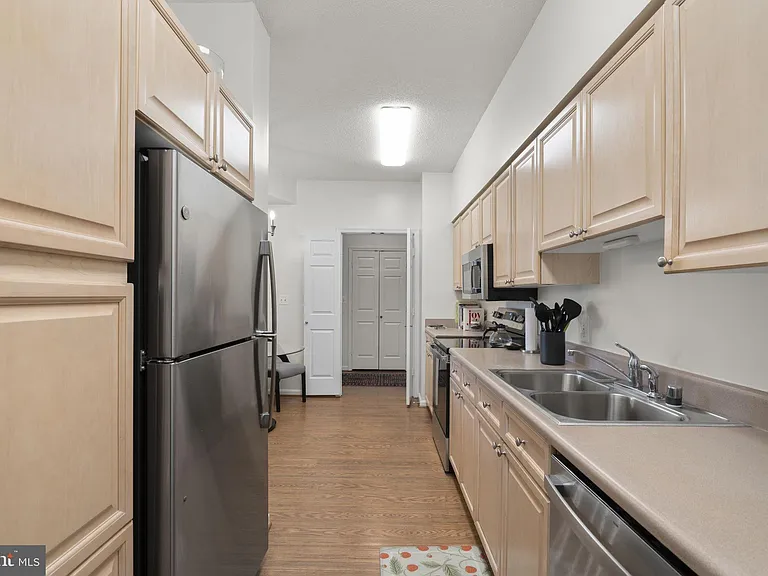 3005 S Leisure World Blvd #211 — Photo 18