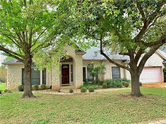 2nd image of 10722 River Plantation Dr
