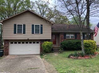 4 Johnny Ln, Sherwood, AR 72120