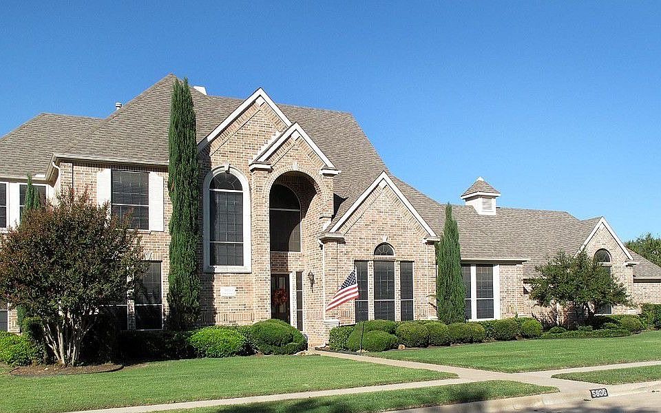 1st image of 5806 N Ballantrae Dr