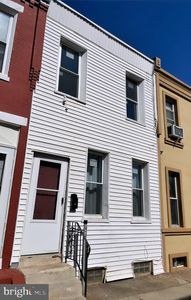 435 W Airdrie St, Philadelphia, PA, 19140