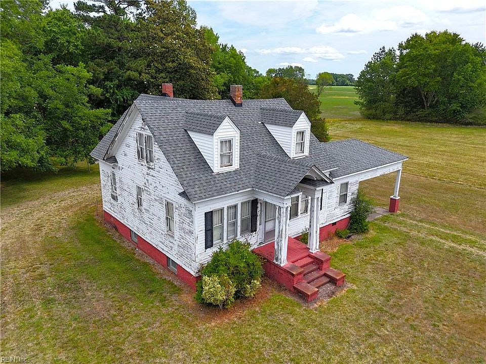 1st image of 373 Colonial Trl E