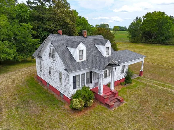 373 Colonial Trl E, Surry, VA 23883