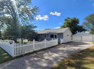 1506 N 76th St, Omaha, NE 68114