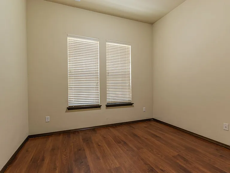 2405 SW 138th St — Photo 21