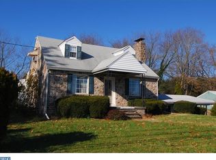 206 Lorane Rd, Reading, PA 19606