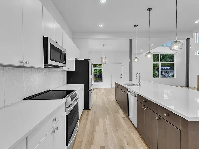 304 S Tarboro St — Photo 11