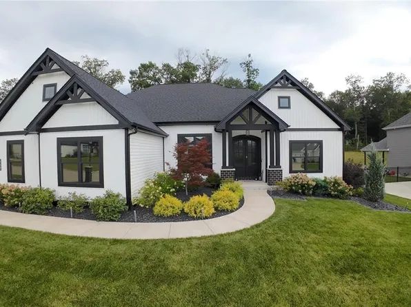 512 Hawthorne Ridge Ct, Foristell, MO 63348