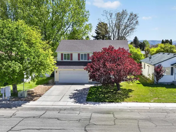 4990 Dorian St, Chubbuck, ID 83202