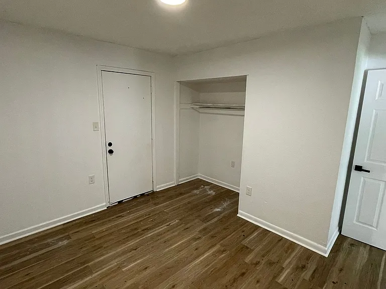 8215 Spanish Rd — Photo 5
