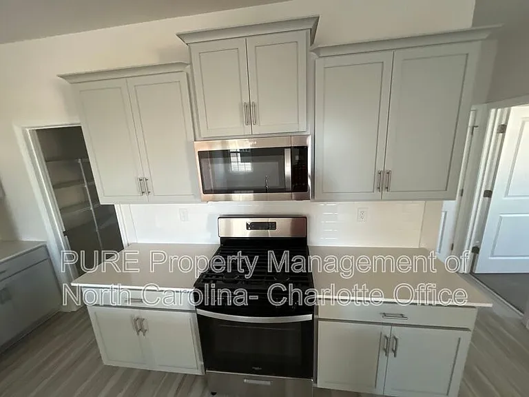 128 Sycamore Springs Dr — Photo 10