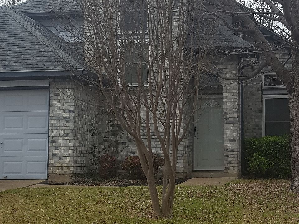 1st image of 922 Thorton Dr