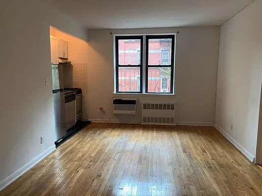 Rented by Bond New York | media 14