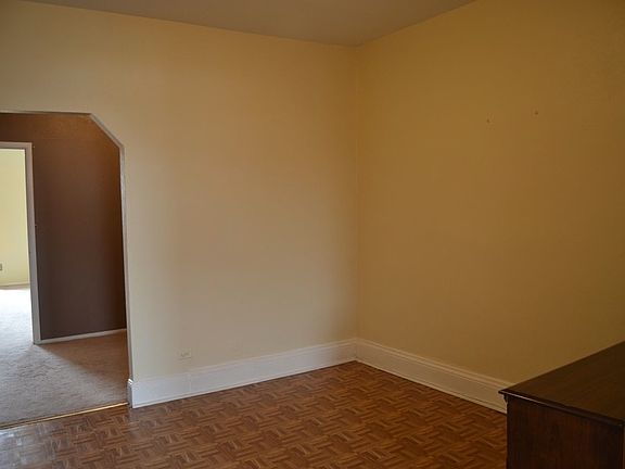5th image of 235 Sackett St APT 4