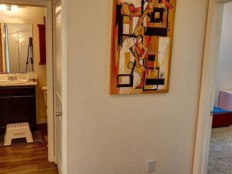 741 Windsor Ct — Photo 15