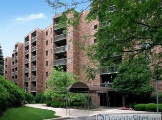 1500 Cochran Rd APT 513, Pittsburgh, PA 15243