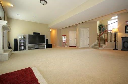 2nd image of 9604 N Adrian Ave