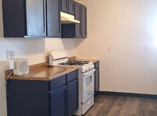 1707 N Highway 26 APT 1, Madras, OR 97741