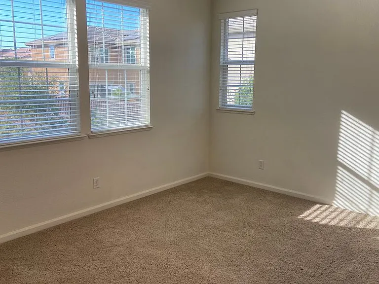 829 Blossom Rock Ln — Photo 14